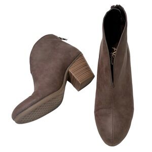 A2 by AEROSOLES Taupe Zip Back Heeled Booties Size 7